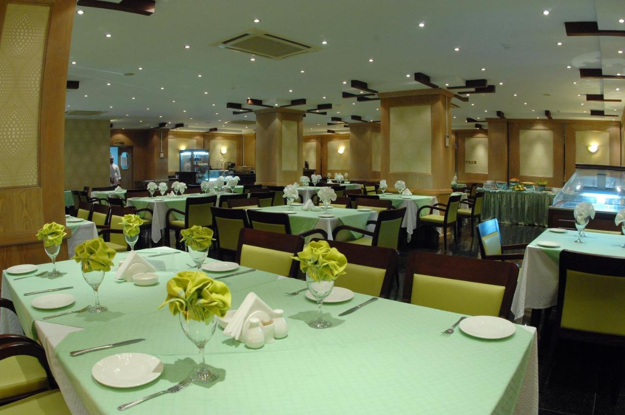 Al Muntazah Plaza Hotel Doha Extérieur photo