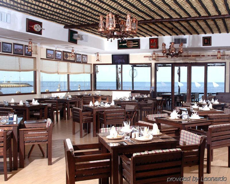 Al Muntazah Plaza Hotel Doha Restaurant photo